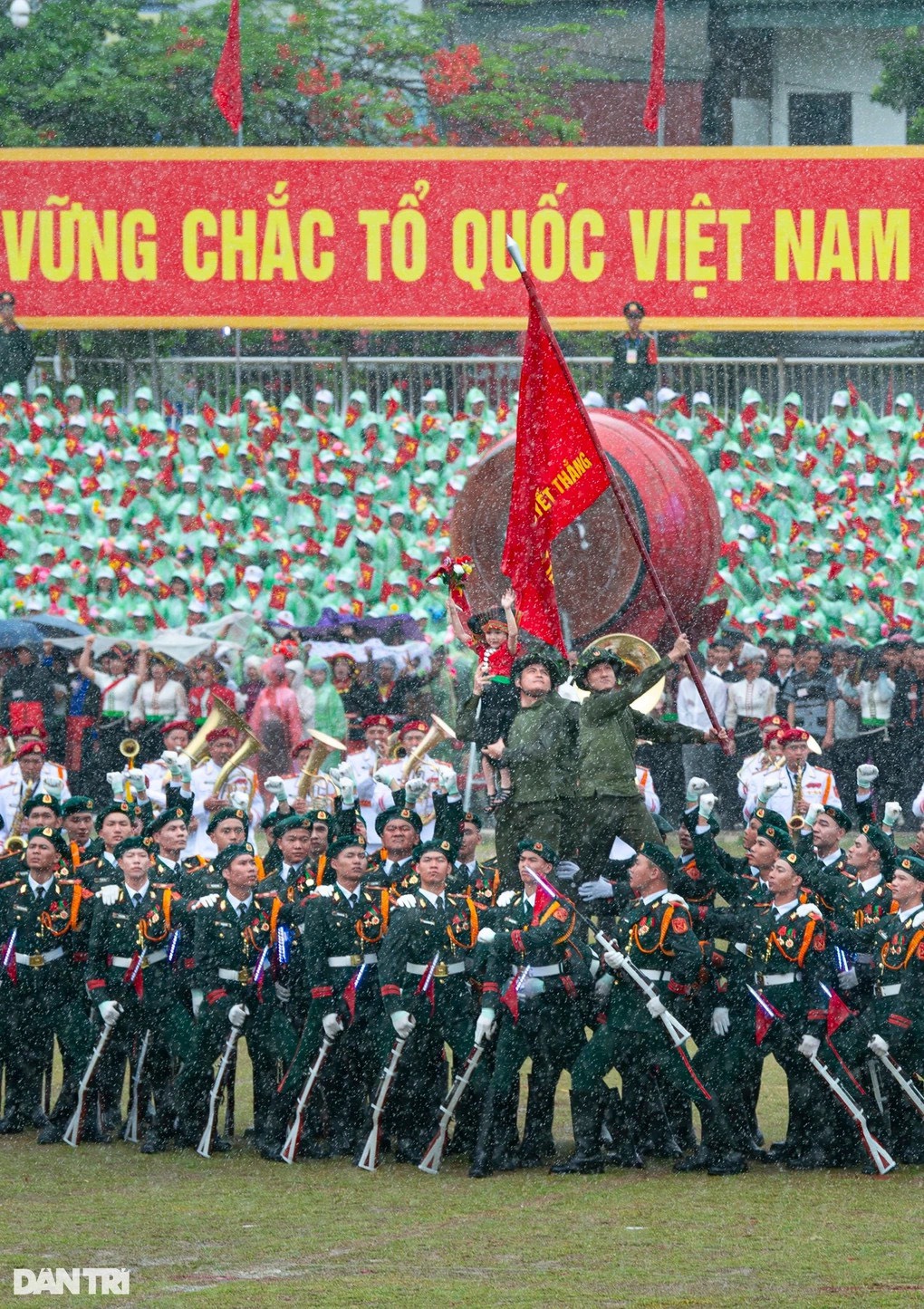 DU LỊCH KHÁM PHÁ CỘI NGUỒN & TÂM LINH
